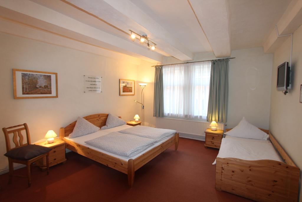 Hotel Deutsches Haus Нортхайм Экстерьер фото