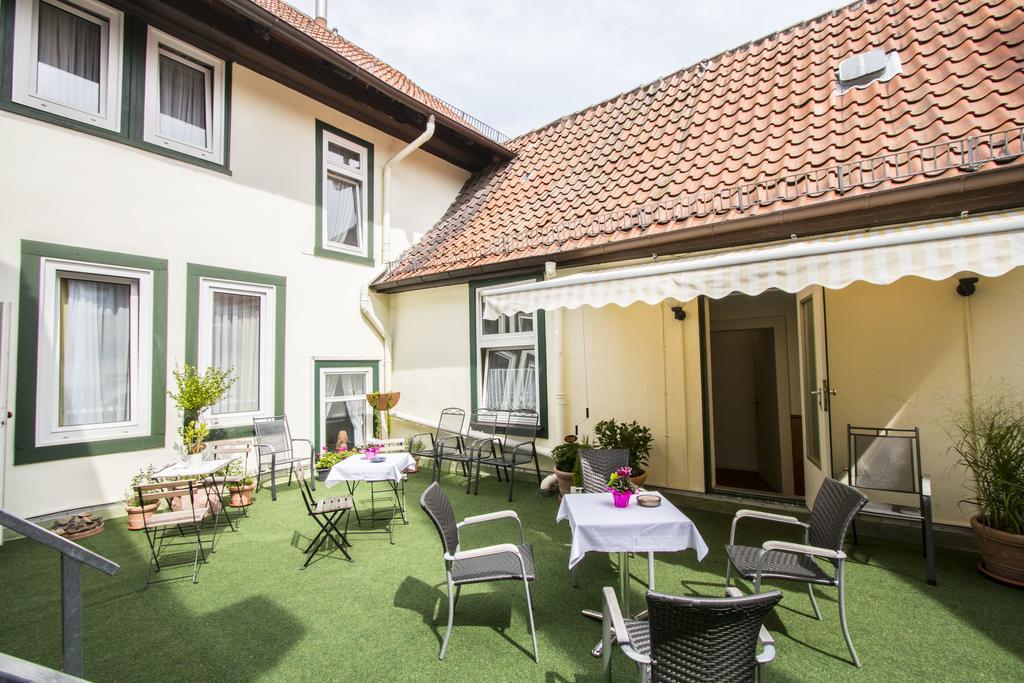 Hotel Deutsches Haus Нортхайм Экстерьер фото